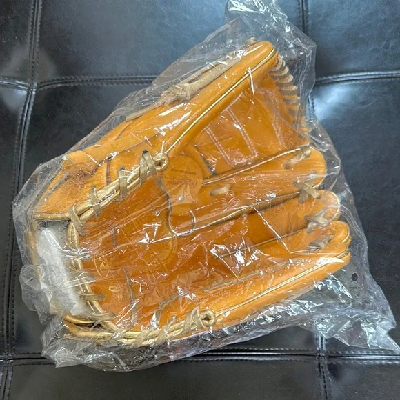 New in box Rawlings PROSFL12-SB baseball mitt - Picture 3 of 16